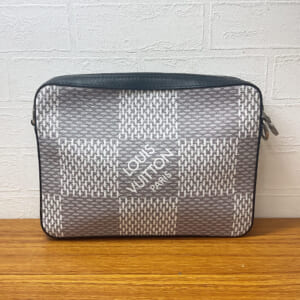 ルイヴィトン ダミエグラフィット3D トリオメッセンジャー N50027