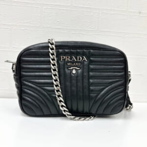 プラダ ダイアグラムショルダーバッグ 1BH083