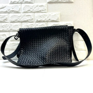 ボッテガヴェネタ イントレチャート メッセンジャーバッグ