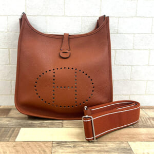 エルメス エヴリンIII PM トリヨン キュイーヴル