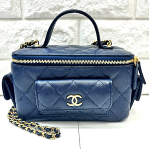 シャネル バニティ チェーンショルダーバッグ キャビアスキン ゴールド金具 AP3017