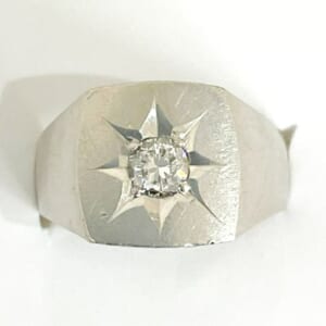 ダイヤモンドリング 0.38ct