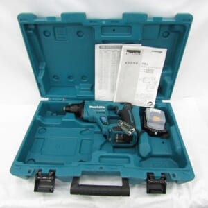 マキタ  充電式スクリュードライバ FS600D バッテリー付き 中古