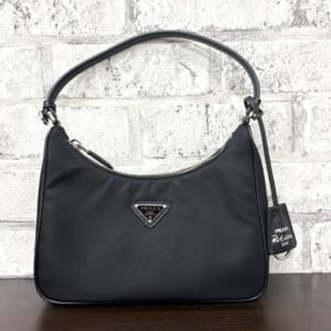 プラダ Re-Edition2005 リナイロンミニバッグ 1N204M