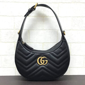 グッチ GGマーモント ハーフムーンシェイプ 699514