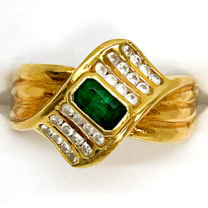 エメラルドリング 0.31ct