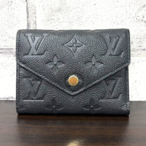 ルイヴィトン モノグラムアンプラント ポルトフォイユヴィクトリーヌ M64060
