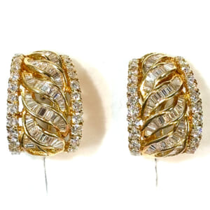 ダイヤモンドピアス 12.34ct