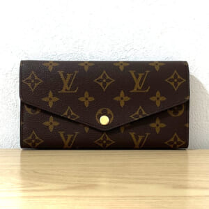 ルイヴィトン モノグラム ポルトフォイユサラ M62234