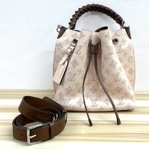 ルイヴィトン マヒナ ムリア M55801