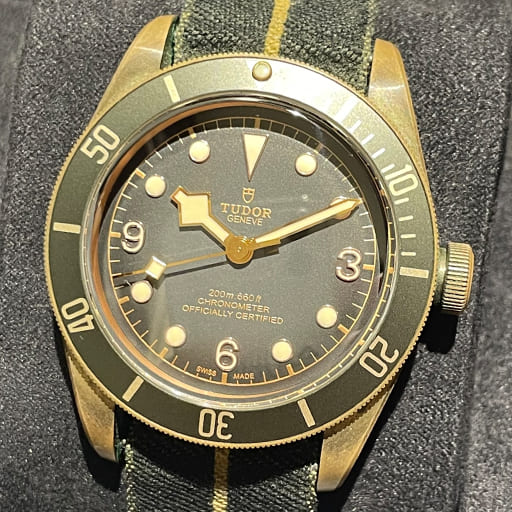 M79250BA-0001 ブラックベイ