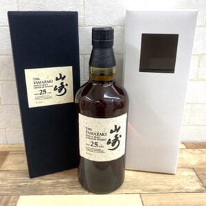山崎 25年 シングルモルト 新型 ホログラムシール有