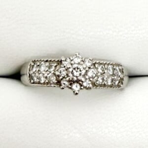 ダイヤモンドリング 0.430ct