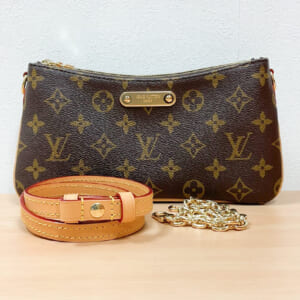 ルイヴィトン モノグラム ポシェットリヴ M83008
