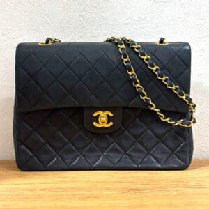 シャネル マトラッセ チェーンショルダーバッグ ラムスキン ゴールド金具