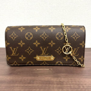 ルイヴィトン モノグラム ウォレットオンチェーンリリー M82509