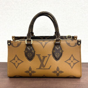 ルイヴィトン モノグラムリバース オンザゴーEWチェーン M14236