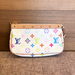 ルイヴィトン モノグラムマルチカラー ポシェットアクセソワール M92649