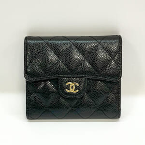 シャネル クラシックスモールフラップウォレット 財布 黒 キャビアスキン AP0231