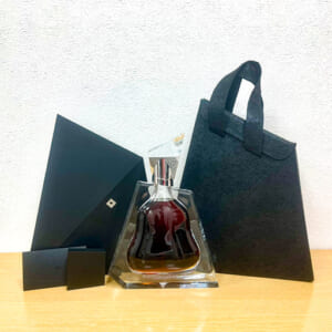 ヘネシー リシャール バカラボトル ダニエル・リベスキンド