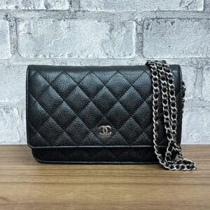 シャネル マトラッセ チェーンウォレット キャビアスキン 黒 A33814