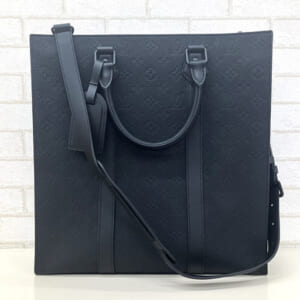 ルイヴィトン モノグラムトリヨン サックプラ M21866