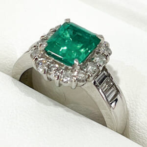 エメラルドリング 1.76ct