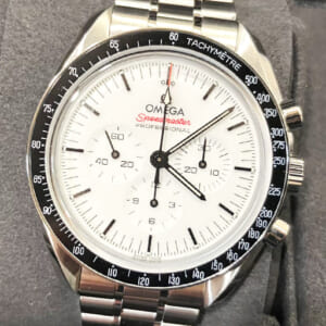 オメガ スピードマスター 310.30.42.50.04.001