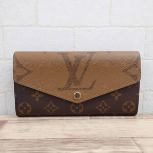 ルイヴィトン モノグラムジャイアント ポルトフォイユサラ M80726