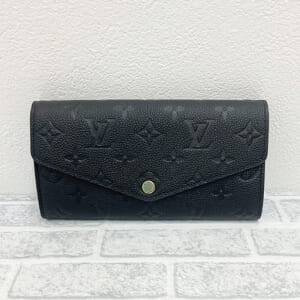 ルイヴィトン モノグラムアンプラント ポルトフォイユサラ M82257