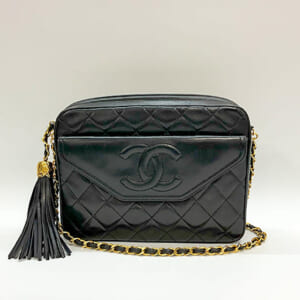 シャネル マトラッセ チェーンショルダーバッグ ラムスキン ゴールド金具 黒