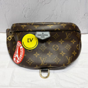 ルイヴィトン モノグラム バムバッグ P01127 マイLVワールドツアー