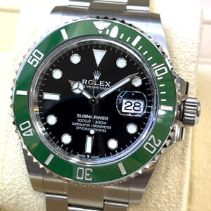 ロレックス サブマリーナ デイト 126610LV