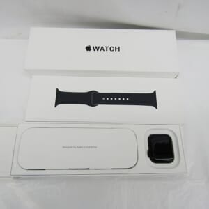 中古品 Apple アップル Apple Watch SE 第2世代 GPS 40mm MR9X3J/A ミッドナイトアルミ+スポーツバンド S/M