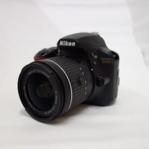 ニコン デジタル一眼レフカメラD3400 AF-P 18-55mm レンズキット 中古品