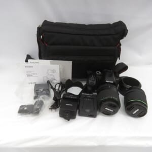 PENTAX ペンタックス デジタル一眼レフカメラ K-70 ダブルレンズセット(18-135mm/55-300mm) 中古品
