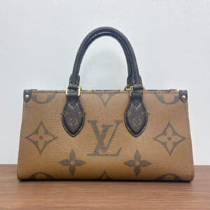 ルイヴィトン モノグラムリバース オンザゴーEWチェーン M14236