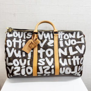 ルイヴィトン モノグラムグラフィティ キーポル50 M92197