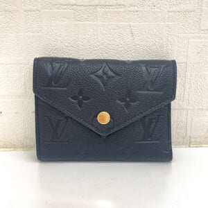 ルイヴィトン モノグラムアンプラント ポルトフォイユヴィクトリーヌ M64060