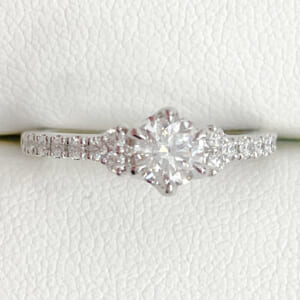 ダイヤモンドリング 0.4ct