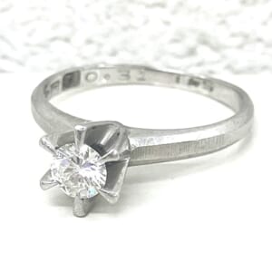 ダイヤモンドリング 0.31ct