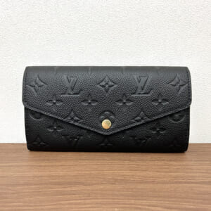 ルイヴィトン モノグラムアンプラント ポルトフォイユサラ M82257