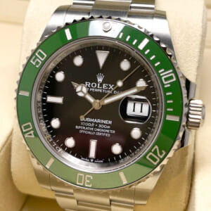 ロレックス サブマリーナ 126610LV