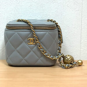 シャネル マトラッセ スモールバニティバッグ AP1447