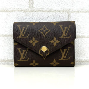 ルイヴィトン モノグラム ポルトフォイユヴィクトリーヌ M62472