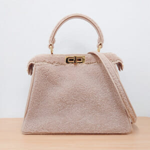 フェンディ ピーカブー アイシーユー ミディアム 8BN321