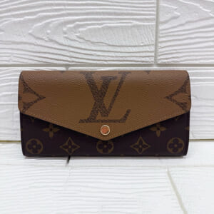 ルイヴィトン モノグラムジャイアントリバース ポルトフォイユサラ M80726