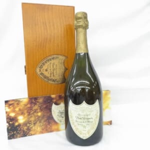 ドンペリニヨン レゼルヴ ドゥ ラ ベイ(ゴールド) 1996 木箱/冊子付