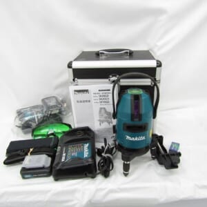 マキタ 充電式屋内・野外兼用レーザー墨出し器 SK40GD ダイレクトグリーン 中古