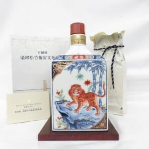 サントリー 特製ウイスキー 有田焼 染錦松竹梅寅文角型瓶 箱/袋/冊子付